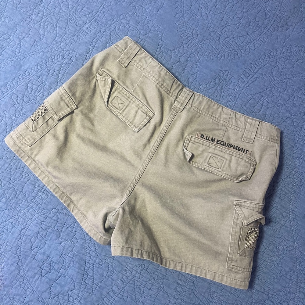 Vintage B.U.M. Equipment tan cargo shorts